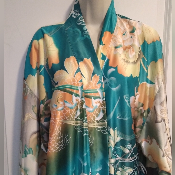 Natori Multicolor Floral Robe - Picture 2 of 4